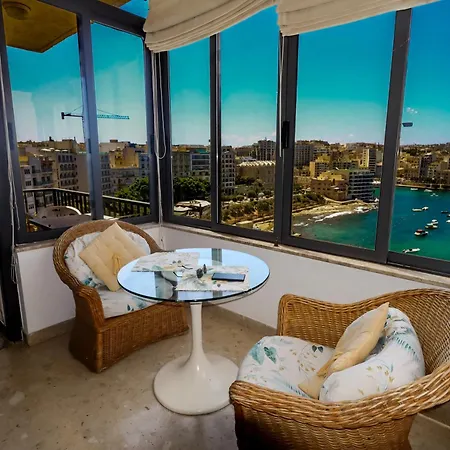 Apartment Waterfront Panorama Massive Three Bedrooms Flat 8s