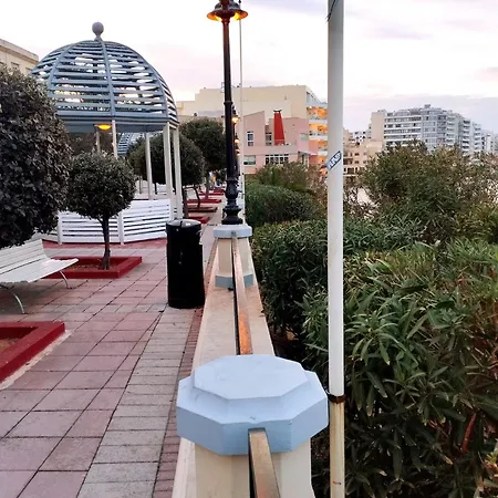 Waterfront Panorama Massive Three Bedrooms Flat 8s Apartment *