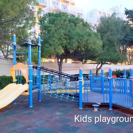 Waterfront Panorama Massive Three Bedrooms Flat 8s