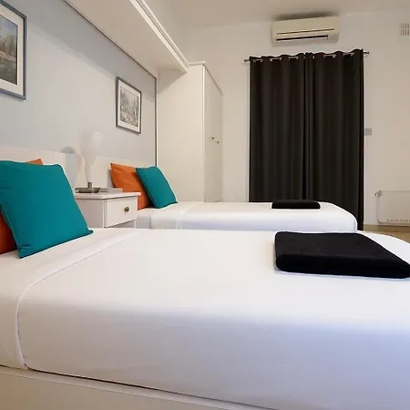 Waterfront Panorama Massive Three Bedrooms Flat 8s